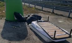 Come trasformare strada Scola in una discarica