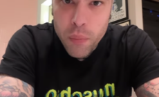 Fedez e la sua presunta omosessualità: insulti social a Mario Giordano