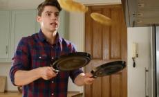 Il pancake flip è divertimento e... acrobazia - Video