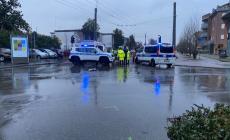 Viale  della Villetta, scontro tra un'auto e un'ambulanza: paura e un ferito lieve