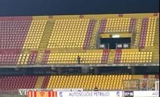 850 chilometri per seguire il Sudtirol: &egrave; l'unico tifoso ospite a Benevento. L'omaggio della squadra &egrave; commovente