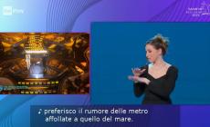 Martina, la "parmigiana" che canta e balla il Festival di Sanremo per i non udenti (e per la Rai) - Video
