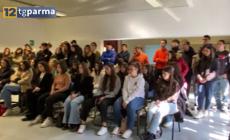 Seirs Croce Gialla insegna il primo soccorso agli studenti del liceo Ulivi  - Video