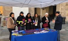 Prevenzione della violenza di genere e incontri con i ragazzi: l'8 marzo di polizia e carabinieri a Parma 