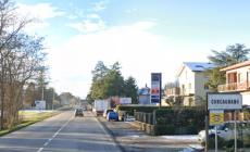 Pedone investito da una moto sulla Massese a Corcagnano