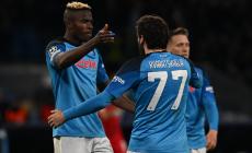 Champions: il Napoli stapazza l'Eintracht e passa ai quarti (3-0). Anche  il Real  batte il Liverpool e passa  il turno (1-0)