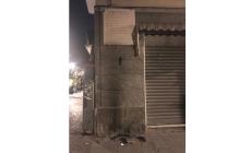 Bruciata la corona di fiori sotto la lapide di Guido Picelli: denunciato un 31enne