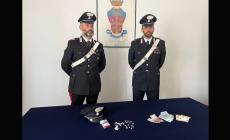 Via Trento, vede i carabinieri e tenta di fuggire in monopattino: bloccato e trovato in possesso di droga
