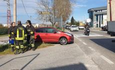 Lemignano, scontro tra due auto: grave una 50enne