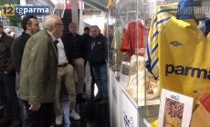 "Un amore chiamato calcio": aperta la mostra  delle maglie del Parmacalcio e altri cimeli  allo stadio Tardini  - Video