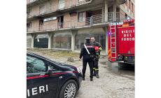 Tre minorenni vandalizzano un'azienda dismessa con micro incendi: denunciati dai carabinieri