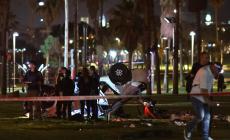 Tel Aviv, l'attentatore si lancia con l'auto sulla folla del lungomare. Ucciso il turista italiano Alessandro Parini. Un altro connazionale sarebbe ferito