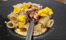 La carbonara "alla parmigiana": la ricetta dello chef Roberto Pongolini