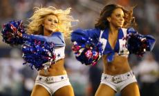 Due cheerleaders entrano nell'auto sbagliata e il proprietario spara: una grave 