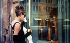 Tiffany torna nell'iconico negozio su Fifth Avenue a New York (con una nuova proprietà)
