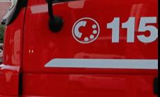 Garage in fiamme: vigili del fuoco in centro a Noceto
