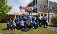 Parma, gli scout e i dipendenti della Elcos puliscono la zona industriale
