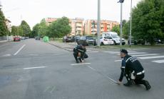 Via Muratori, scontro tra scooter: i ragazzi indossavano il casco?