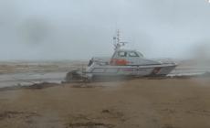 Riccione: allagato il pronto soccorso, stop ai treni. Citt&agrave; divisa in due - Video