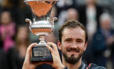 Internazionali d'Italia: Medvedev nuovo re di Roma: Rune battuto in finale