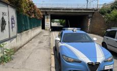 Giallo in via Mazzacurati: riverso in strada con ferite gravissime alla testa. Ricoverato in Rianimazione al Maggiore