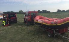 Modena, un 18enne cade nel Secchia e scompare fra le acque: ricerche anche con l'elicottero