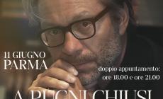 A pugni chiusi