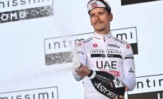 Giro d'Italia: Almeida vince la sedicesima tappa. Thomas torna in Rosa