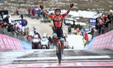 Giro d'Italia: Buitrago trionfa sulle Tre Cime di Lavaredo. Thomas resta in rosa