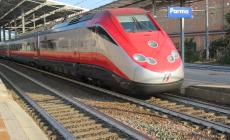 Da domenica torna l'orario estivo dei treni: tante conferme.  Autobus per la Parma-Suzzara e per l'Alta velocità a Reggio