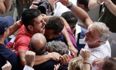 Roland Garros, Djokovic batte Ruud in tre set e entra nella leggenda: 23 slam. Come lui nessuno mai