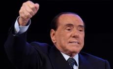 I figli hanno firmato l'accettazione, il testamento di Berlusconi è esecutivo. Marina e Pier Silvio controllano Fininvest 