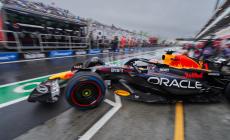 Canada, pole di Verstappen sotto l'acqua. Disastro Ferrari