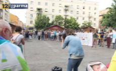 Sfila per le vie del centro il corteo per la "giornata mondiale del rifugiato"