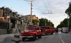 Razzi russi sul ristorante pieno di gente a Kramatorsk: dieci morti e 56 feriti
