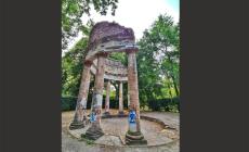 "Parco Ducale, tempietto dell'Arcadia deturpato dalle scritte"
