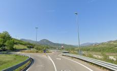 In moto contromano nelle rotatorie e corse a tutta velocità: Youtube, i folli video sulla Piacenza-Genova