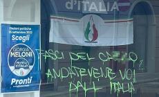 Vandali in azione sulle vetrine della sede di Fratelli d’Italia. Pietrella: "Atto vile, inaccettabile" Donzelli: "Non ci faremo intimorire dalle continue minacce"