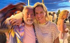 Gilda beach, brindisi, balli e e buffet in spiaggia per festeggiare lo stabilimento rinato dalle ceneri - Fotogallery