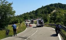 Schianto sulla strada della Cisa: è morto il ciclista coinvolto nello scontro con una moto