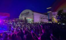 Serata speciale per i 20 anni del Fidenza Village  con i dj locali