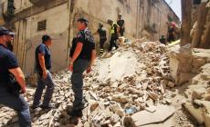 Crolla una palazzina a Torre del Greco: estratte vive  tre persone, due feriti transitavano per strada. Trenta sfollati