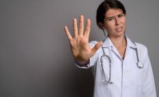 Il prefetto in campo per prevenire e gli atti di violenza nei confronti del personale sanitario