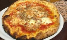 "Un posto al sole ":  il sole di Napoli a volte si spegne, ma la pizza è ottima