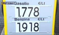 Caro carburanti, gli esercenti: "Prezzo medio? Poco utile" - Video