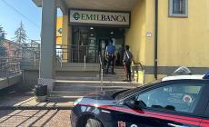 "Colpo" notturno in banca: i ladri fuggono con una cassaforte... vuota - Video 