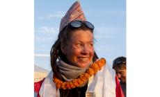 "Ha lasciato morire uno sherpa  per essere la prima donna a scalare 14 Ottomila in tre mesi". Accuse durissime contro un'alpinista norvegese