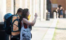 Il Ferragosto in centro: spazio a pedoni e ciclisti, messa in Duomo e solidariet&agrave; - Foto 