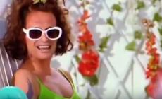 Allegri canta Barbie Girl (grazie all'intelligenza artificiale) - Video