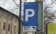 Ghiaia, quel (comodo) parcheggio pubblico sotterraneo nel cuore di Parma
